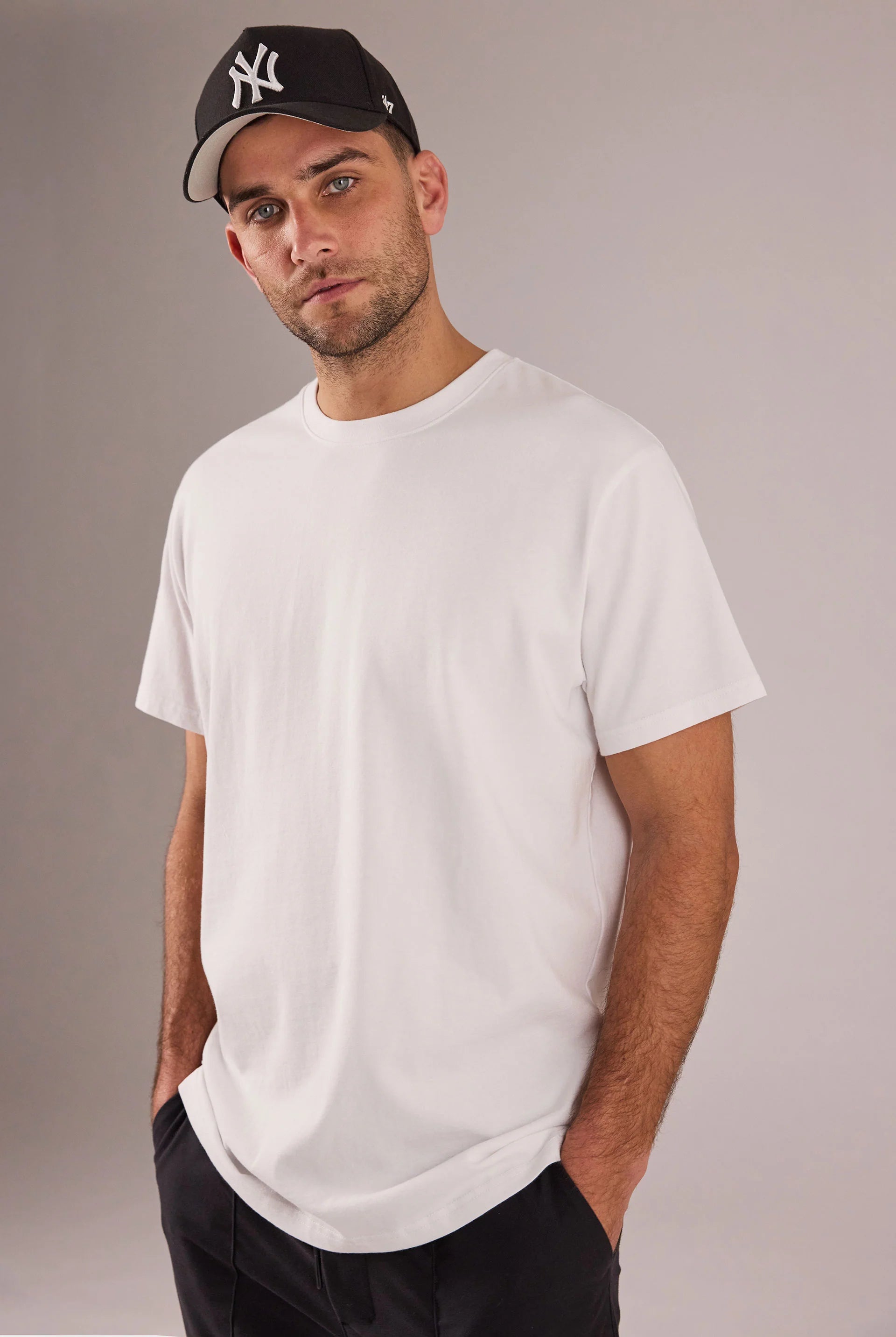 Roth Tee