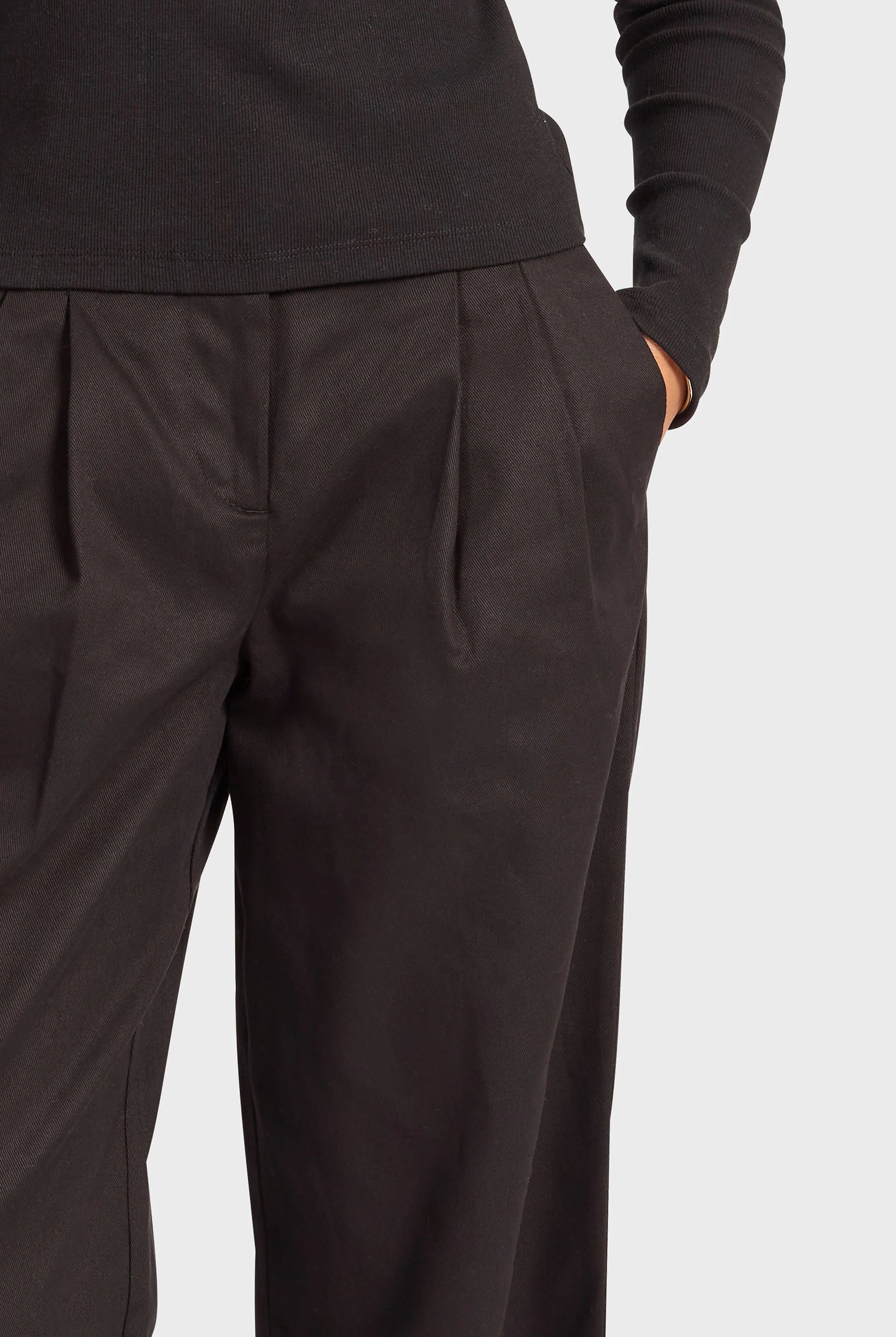 Monroe Pleated Pant