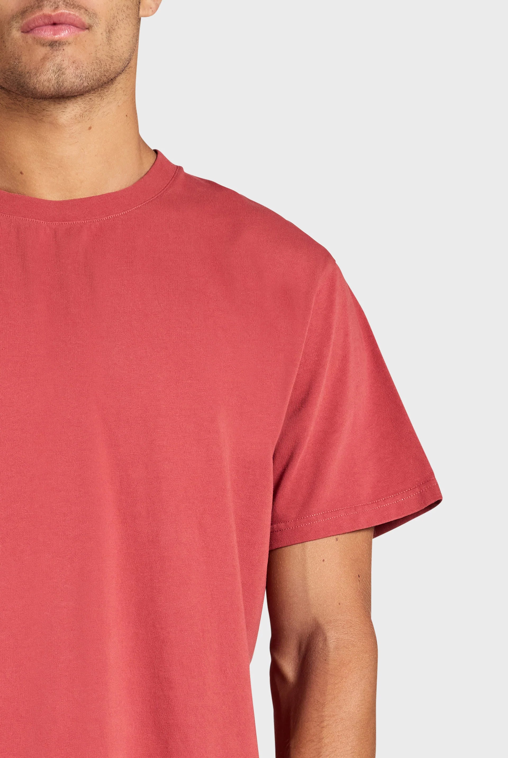Roth Tee