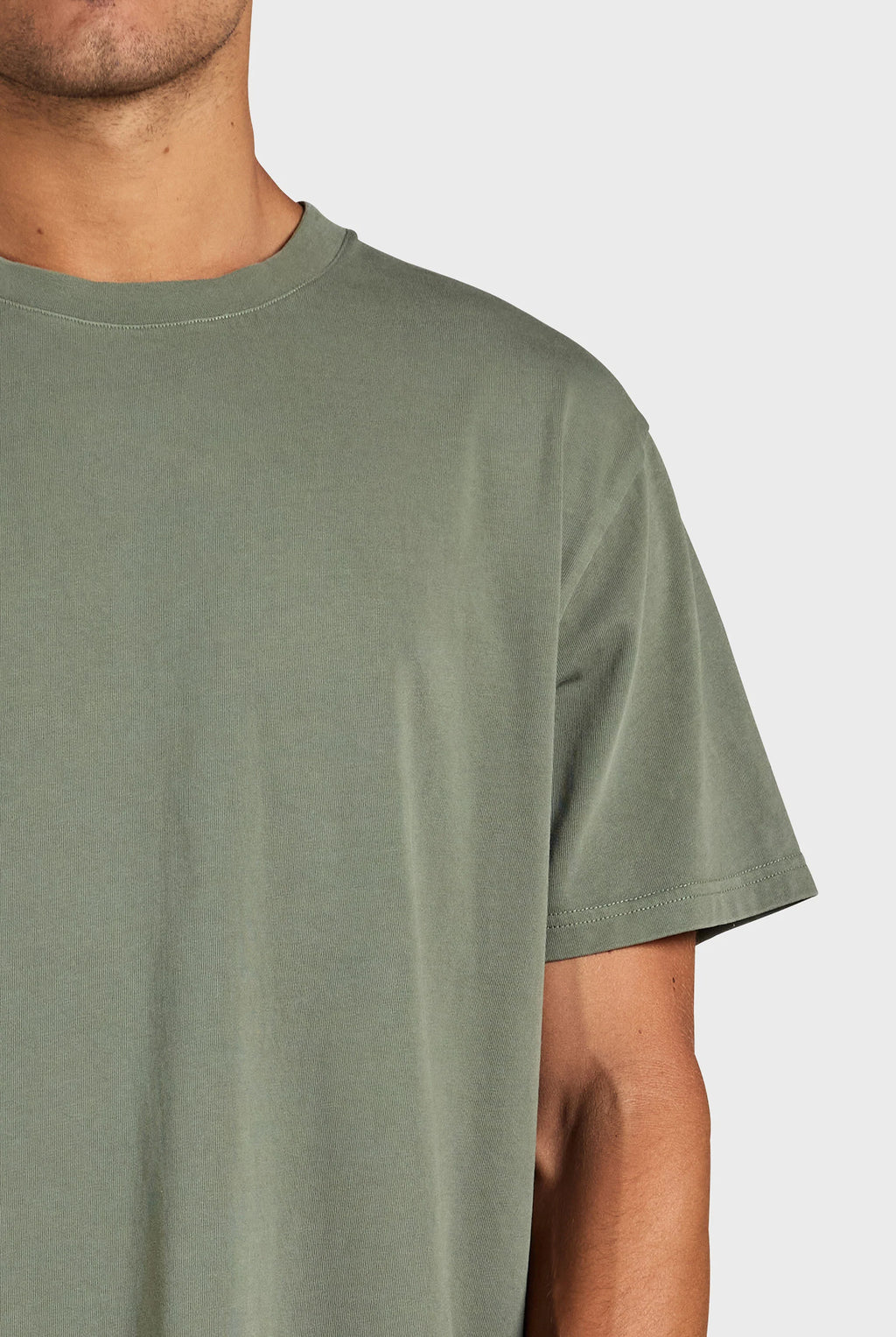 Roth Tee