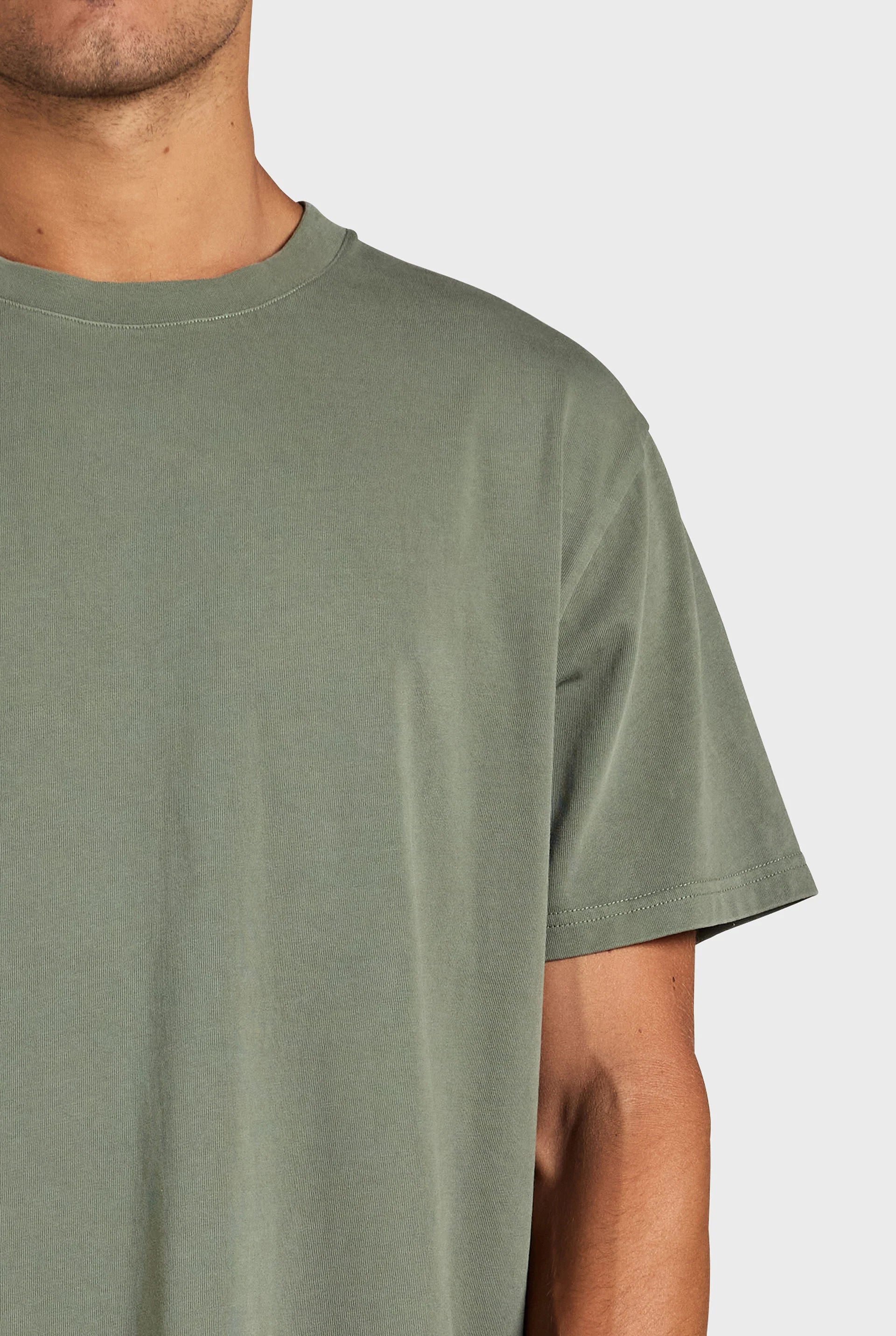 Roth Tee