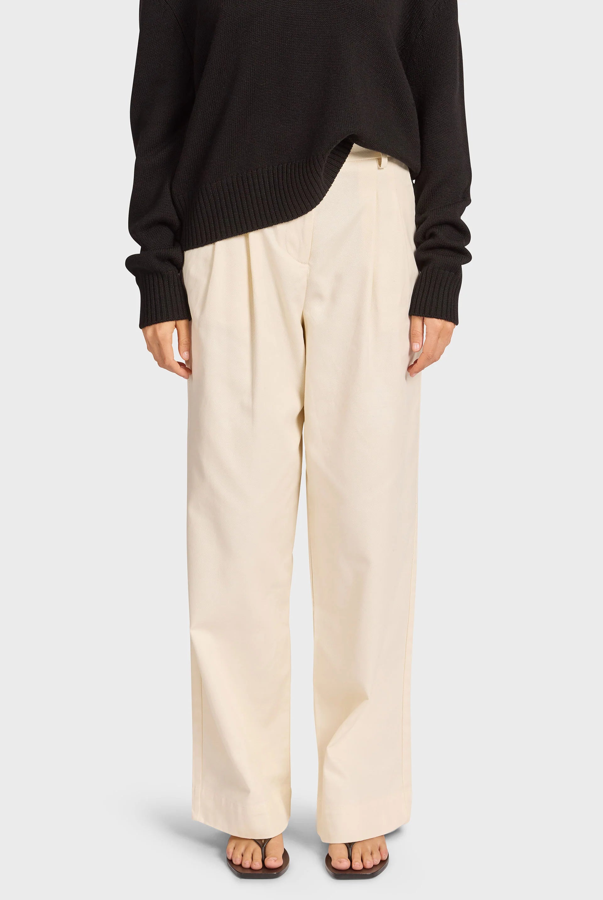 Monroe Pleated Pant